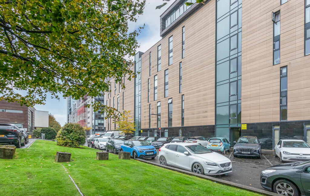 2 bedroom apartment for sale in Glasgow Harbour Terraces, Glasgow