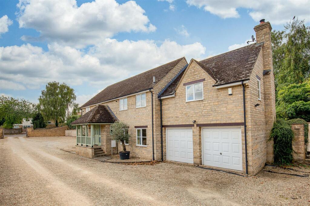 Main image of property: Swan Lane, Long Hanborough