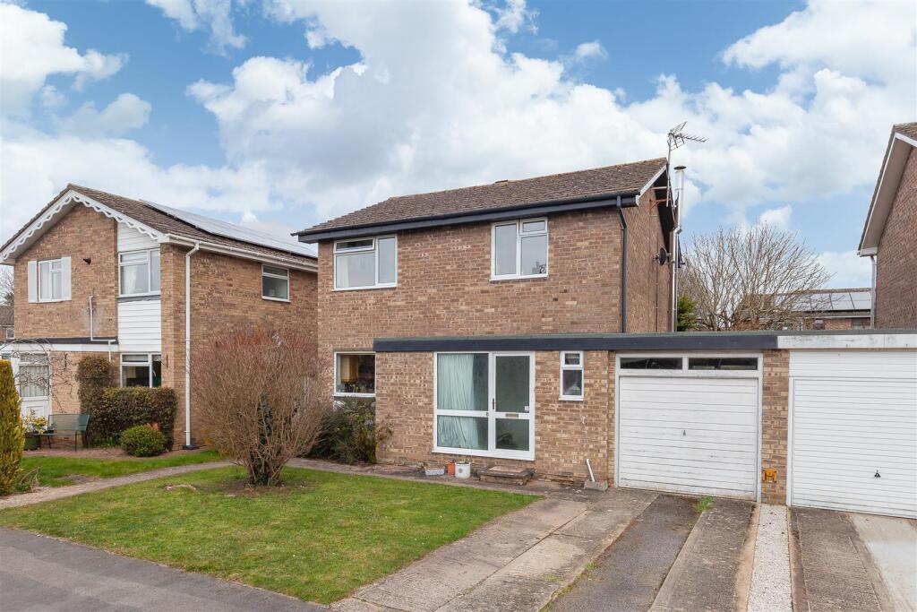 Main image of property: Briar Thicket, Woodstock