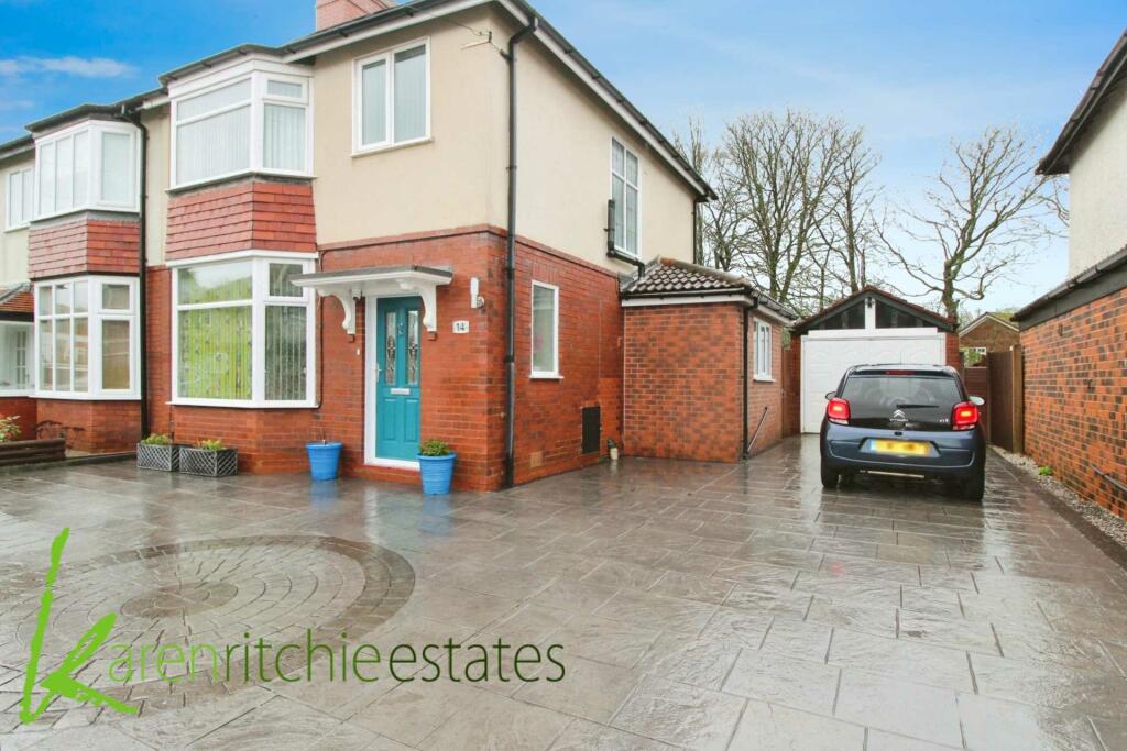 3 bedroom semidetached house for sale in Marlwood Road, Smithills, BL1
