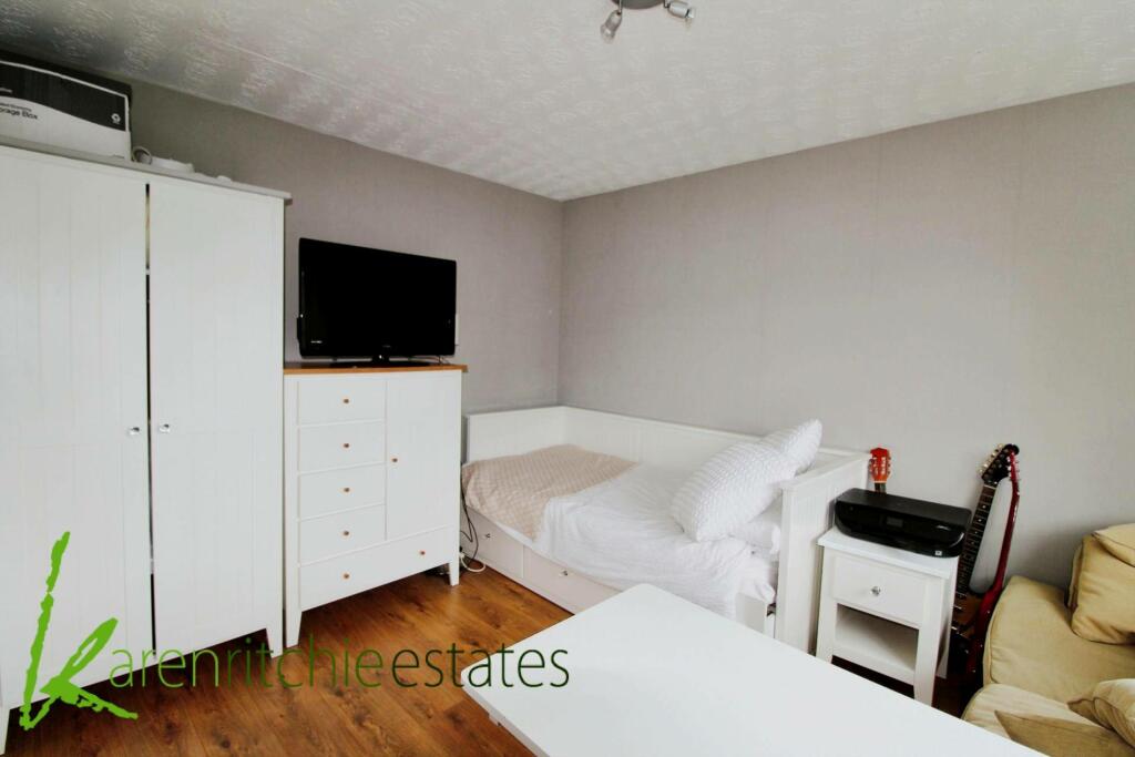 Additional property image - Whitland Avenue, Heaton