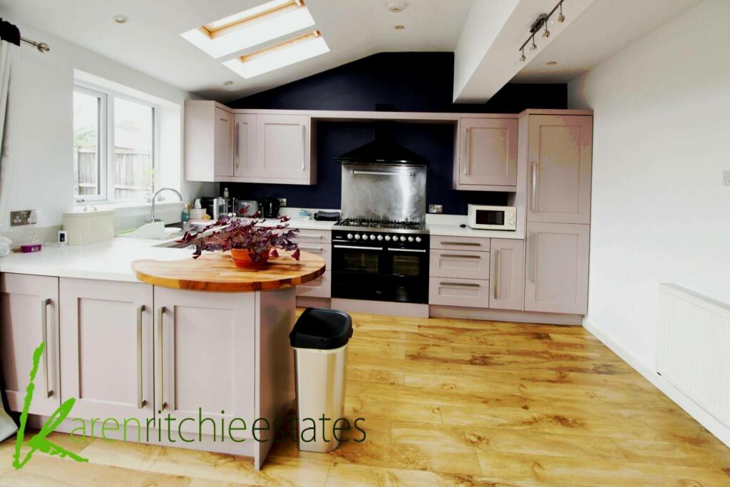 Additional property image - Ferns Grove, Heaton