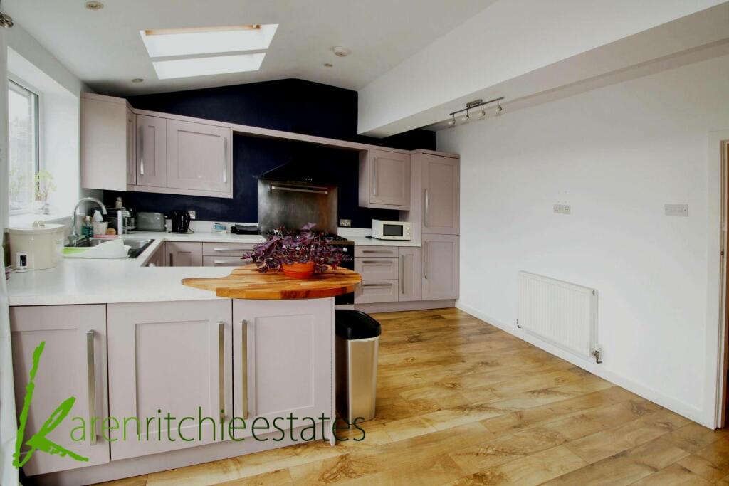 Additional property image - Ferns Grove, Heaton