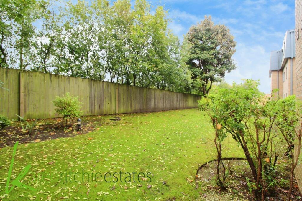 Additional property image - Grosvenor Gardens, Bolton