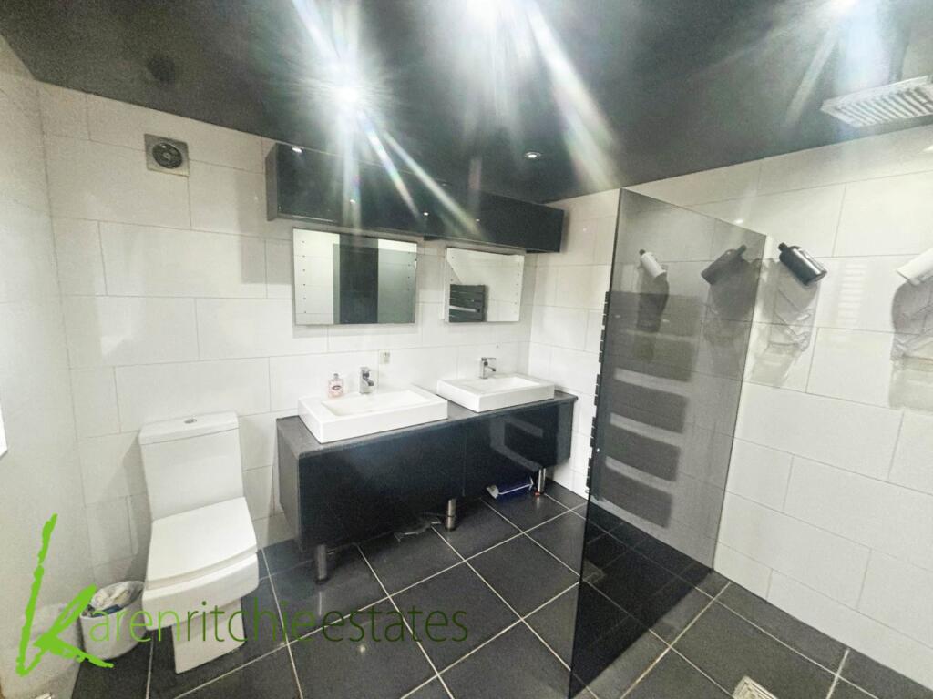 Additional property image - Oakwood Drive, Heaton
