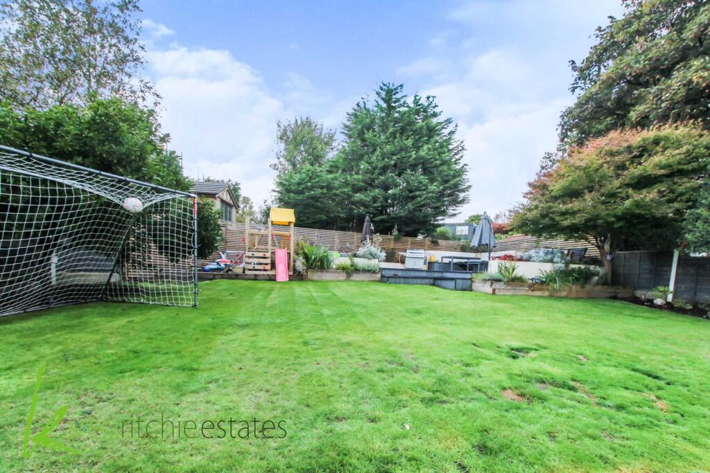 Additional property image - Oakwood Drive, Heaton