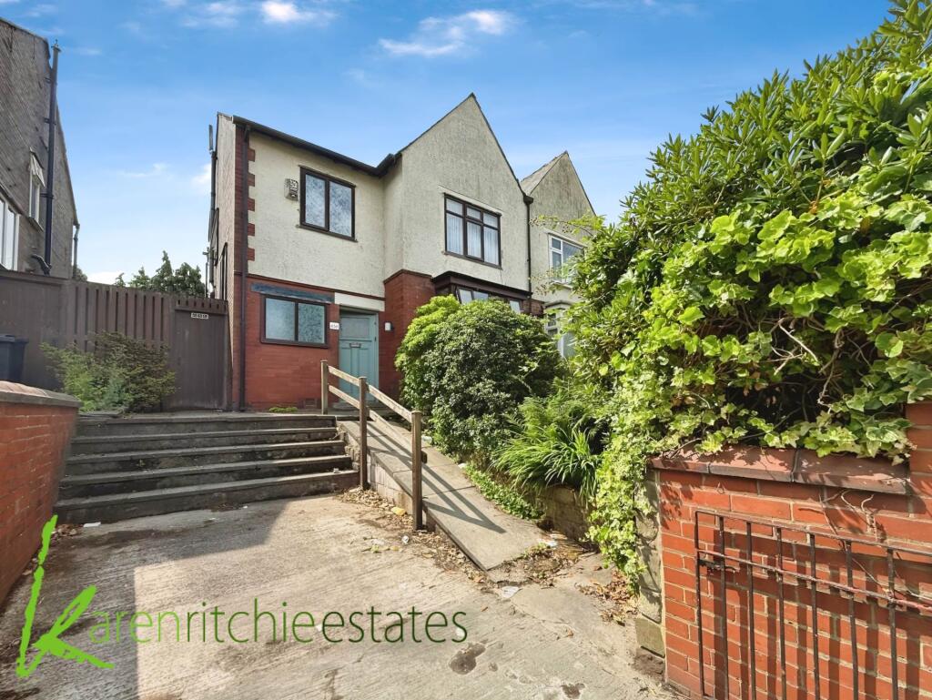 Main image of property: Bury Road, Breightmet
