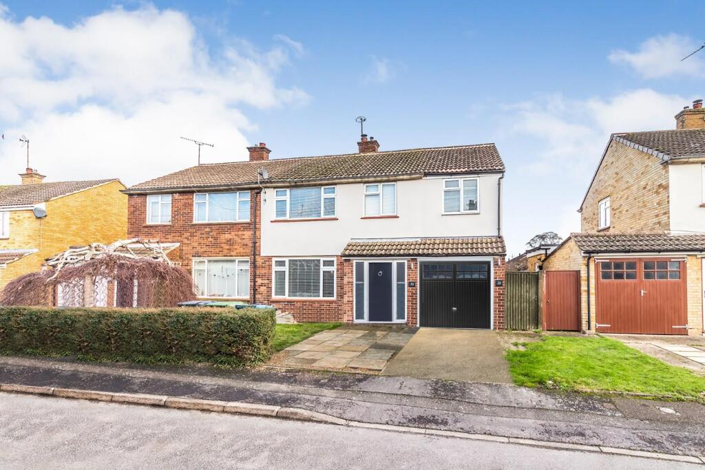 Main image of property: Drummond Ride, Tring, HP23 5DF