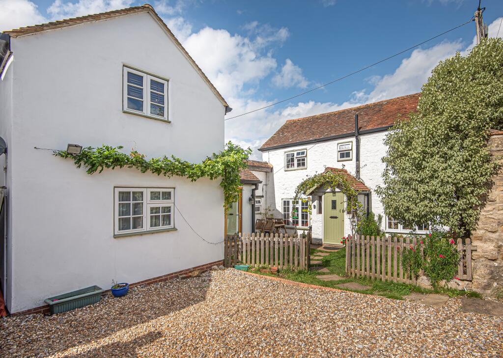 Main image of property: Littleworth, Wheatley, Oxford OX33