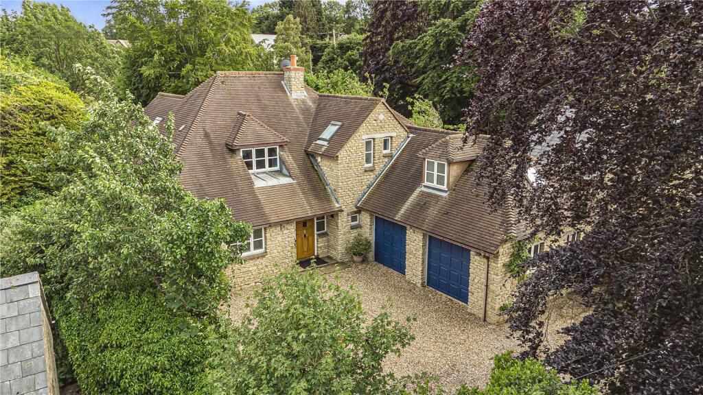 Main image of property: Forest Hill, Oxford, OX33