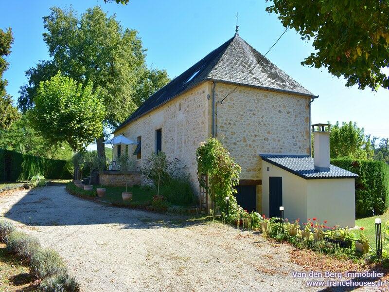 5 bedroom farm house for sale in MidiPyrenees, Lot, Gourdon, France