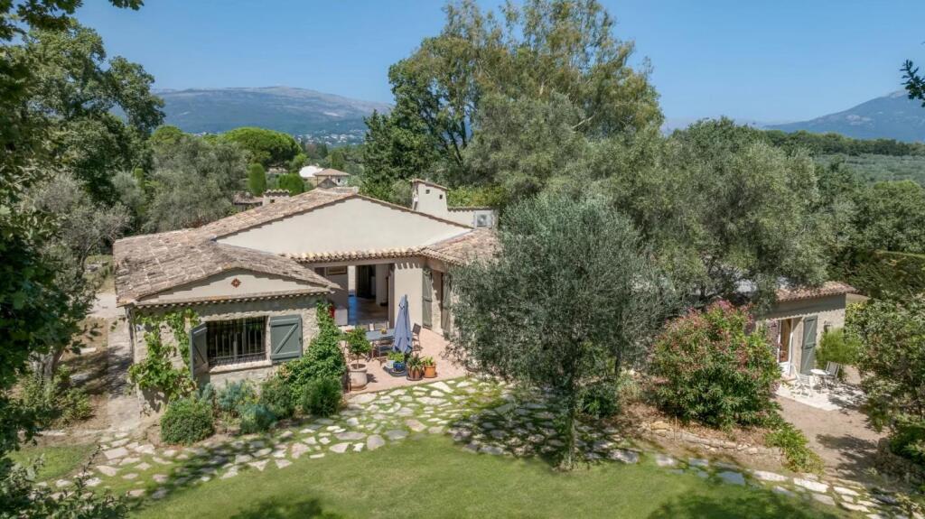 Main image of property: Provence-Alps-Cote d`Azur, Alpes-Maritimes, Valbonne