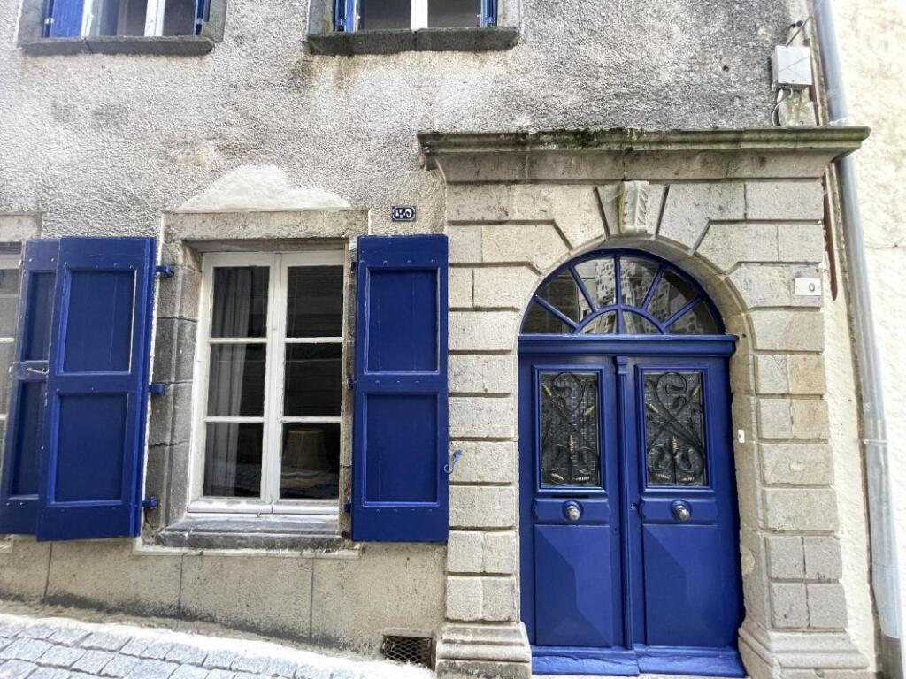 Main image of property: Midi-Pyrénées, Aveyron, Mur-de-Barrez