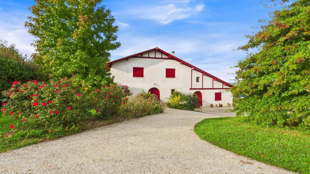 Main image of property: Aquitaine, Pyrénées-Atlantiques, Bardos