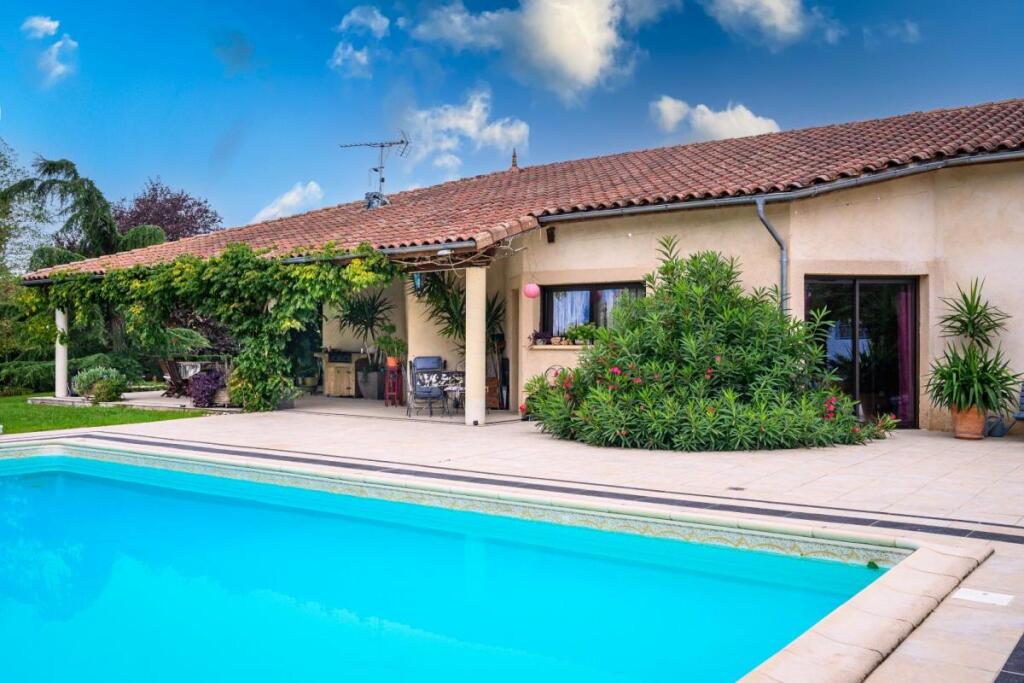 Main image of property: Midi-Pyrénées, Tarn-et-Garonne, Bioule