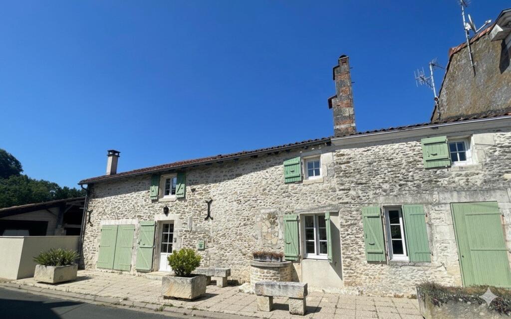Main image of property: Poitou-Charentes, Charente-Maritime, Lussant