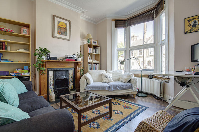 Main image of property: GLYN ROAD, London, E5