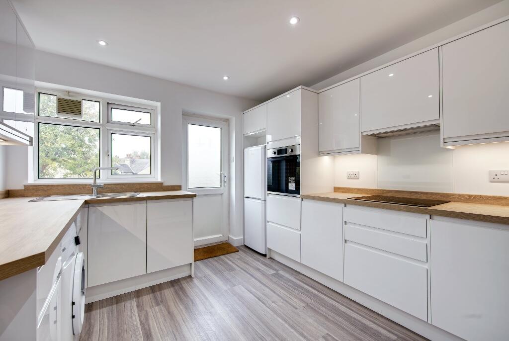 Main image of property: St. Albans Road, Barnet, Hertfordshire, EN5