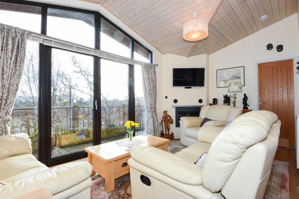 3 bedroom detached house for sale in Strathview Lodge, Seafield Avenue