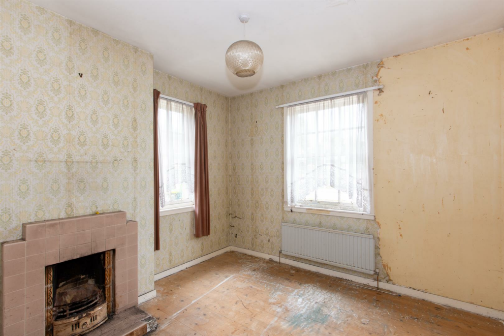 Additional property image - 18 Main Street, Tomintoul
