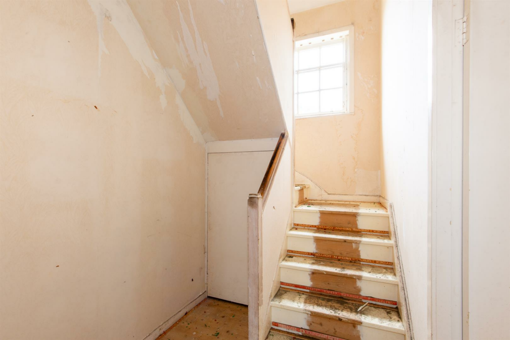 Additional property image - 18 Main Street, Tomintoul