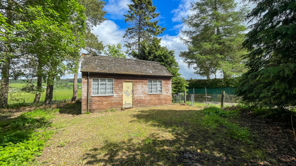 Additional property image - 18 Main Street, Tomintoul