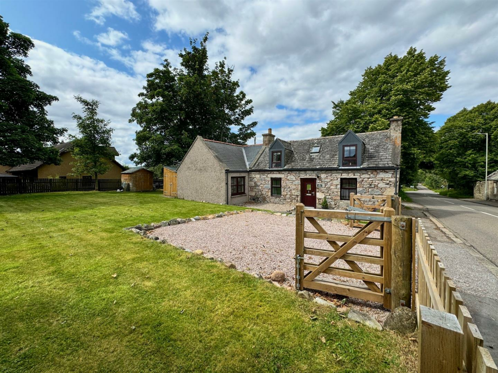 Additional property image - Main Street, Tomintoul