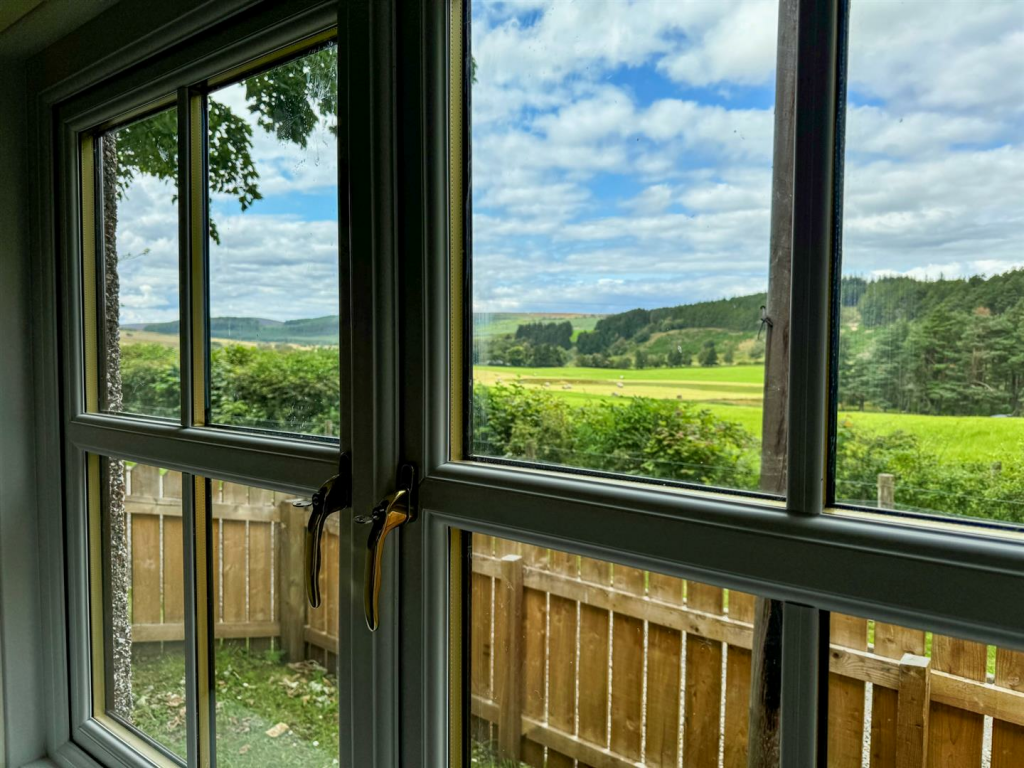 Additional property image - Main Street, Tomintoul