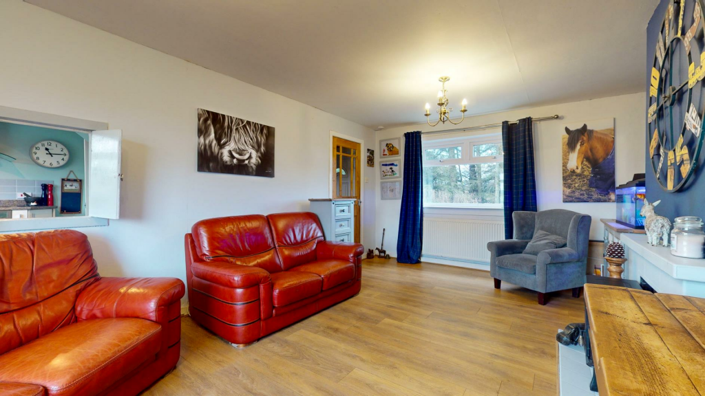 Additional property image - 3 Tomnabat Lane, Tomintoul