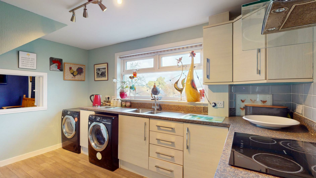 Additional property image - 3 Tomnabat Lane, Tomintoul
