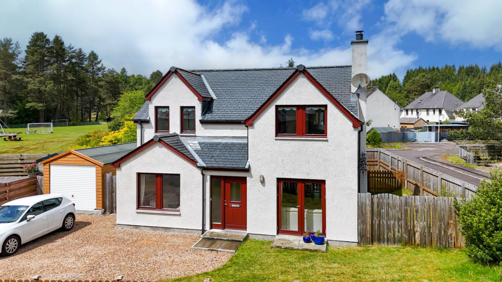 Main image of property: 5 School Gardens, Dulnain Bridge