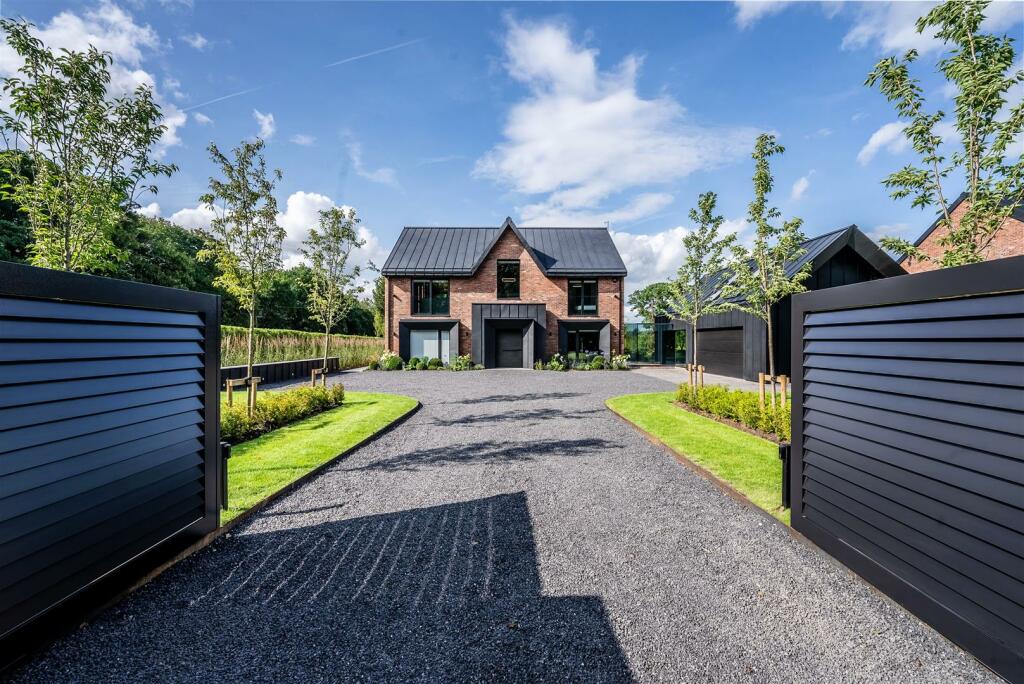 5 bedroom detached house for sale in Bollington Lane, Nether Alderley, SK10