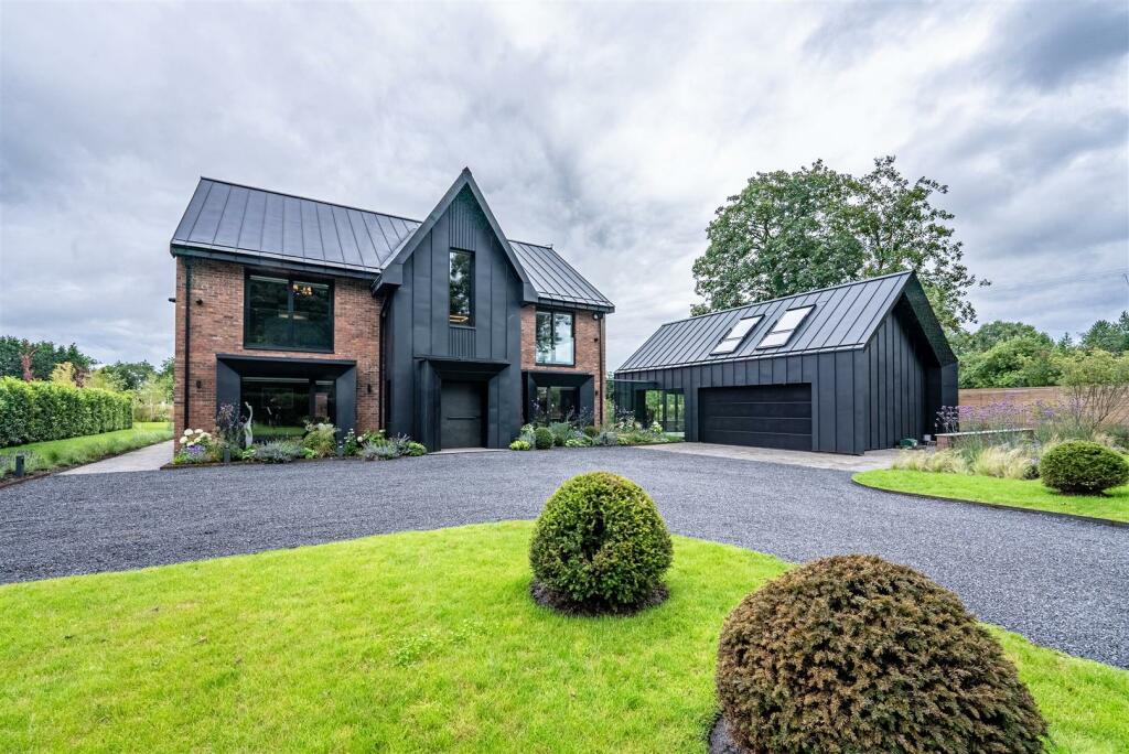 5 bedroom detached house for sale in Bollington Lane, Nether Alderley, SK10