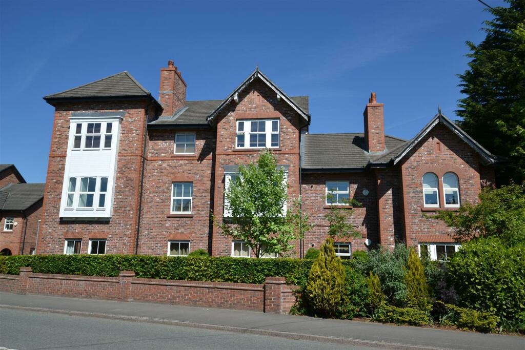 2 bedroom apartment for sale in Manor House, Broadacre Place, Alderley Edge, SK9