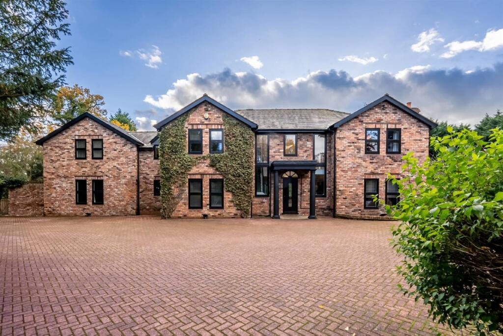 Main image of property: Rural outskirts of Knutsford