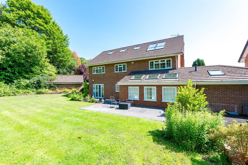 Main image of property: Packsaddle Park, Prestbury