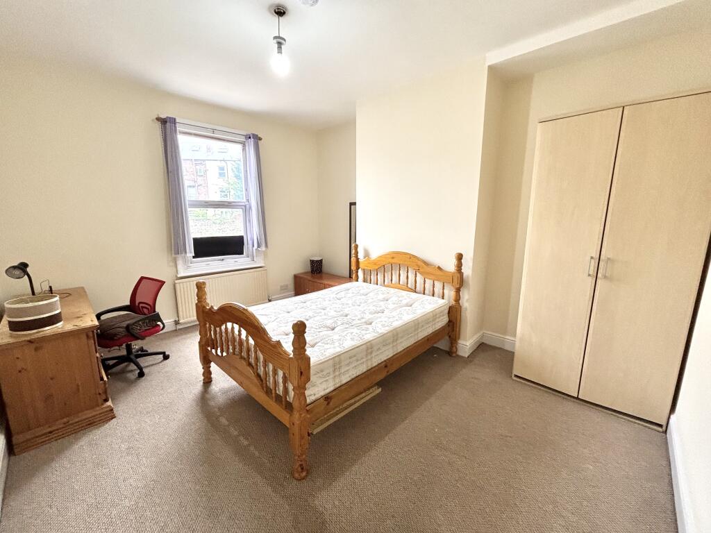 Main image of property: ROOM ONLY/ BILLS INCLUDED - Glencoe Road, Manor Park, Sheffield, S2