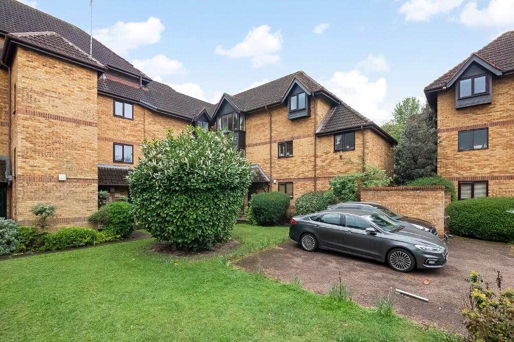 Main image of property: Linwood Close, London, SE5