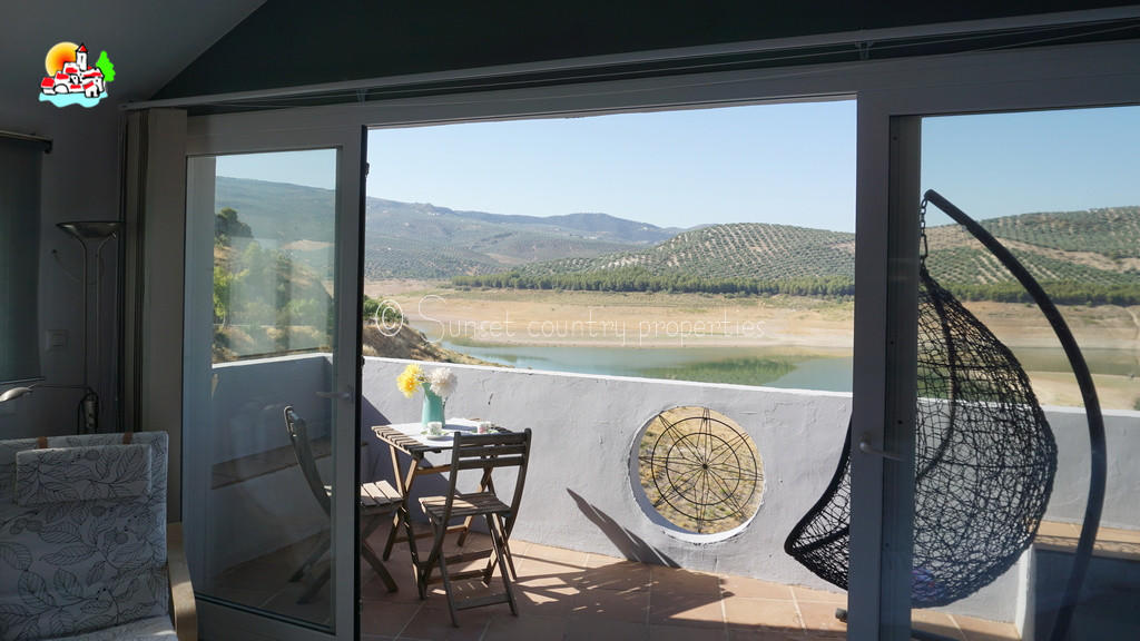 4 bedroom detached villa for sale in Iznájar, Córdoba, Andalusia, Spain