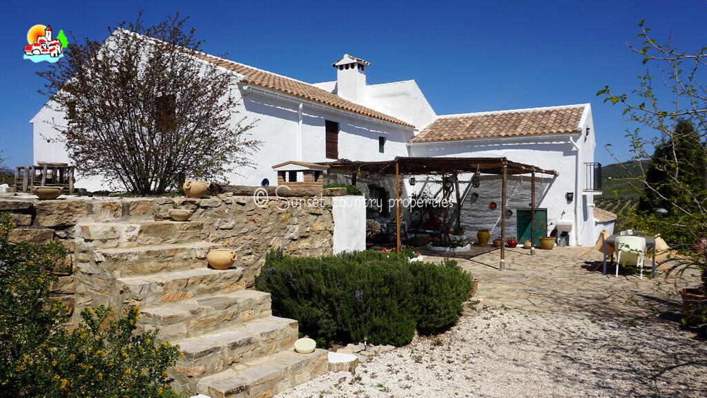 6 bedroom character property for sale in Iznájar, Córdoba, Andalusia, Spain