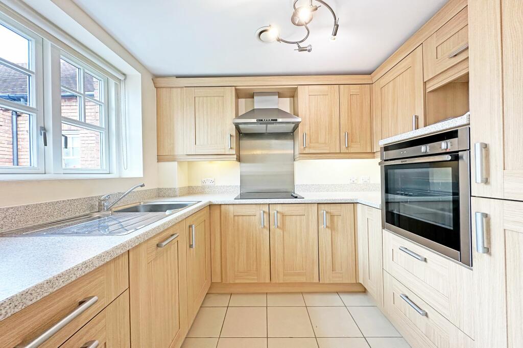 Additional property image - High Street, Knowle, B93