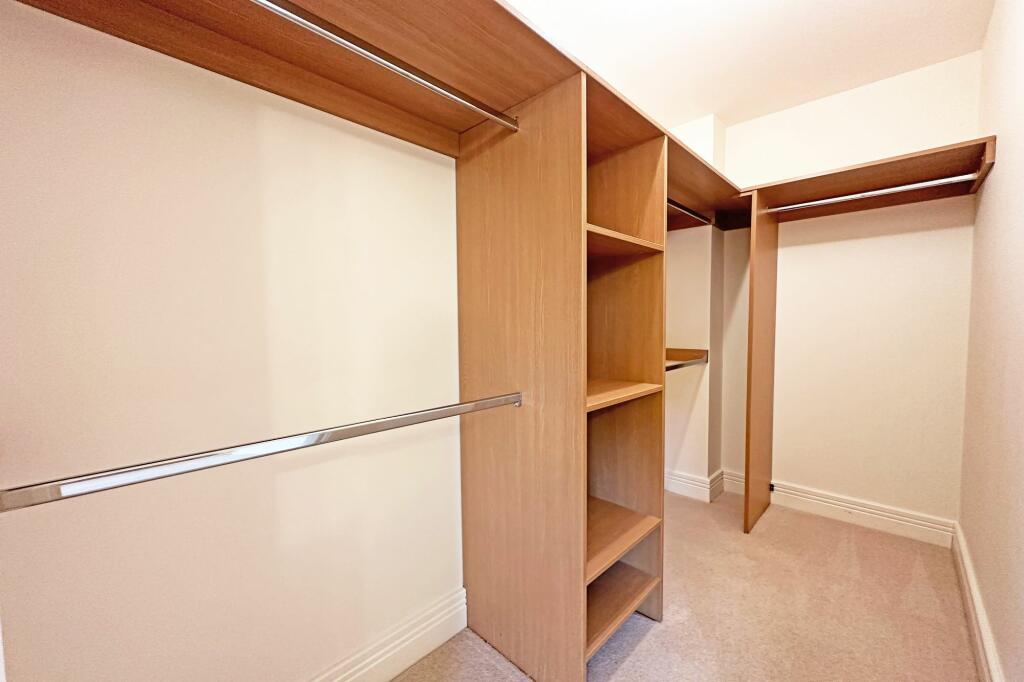 Additional property image - High Street, Knowle, B93