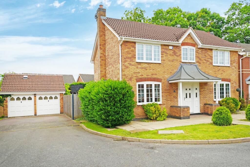 4 bedroom detached house for sale in Boningale Way, Dorridge, B93