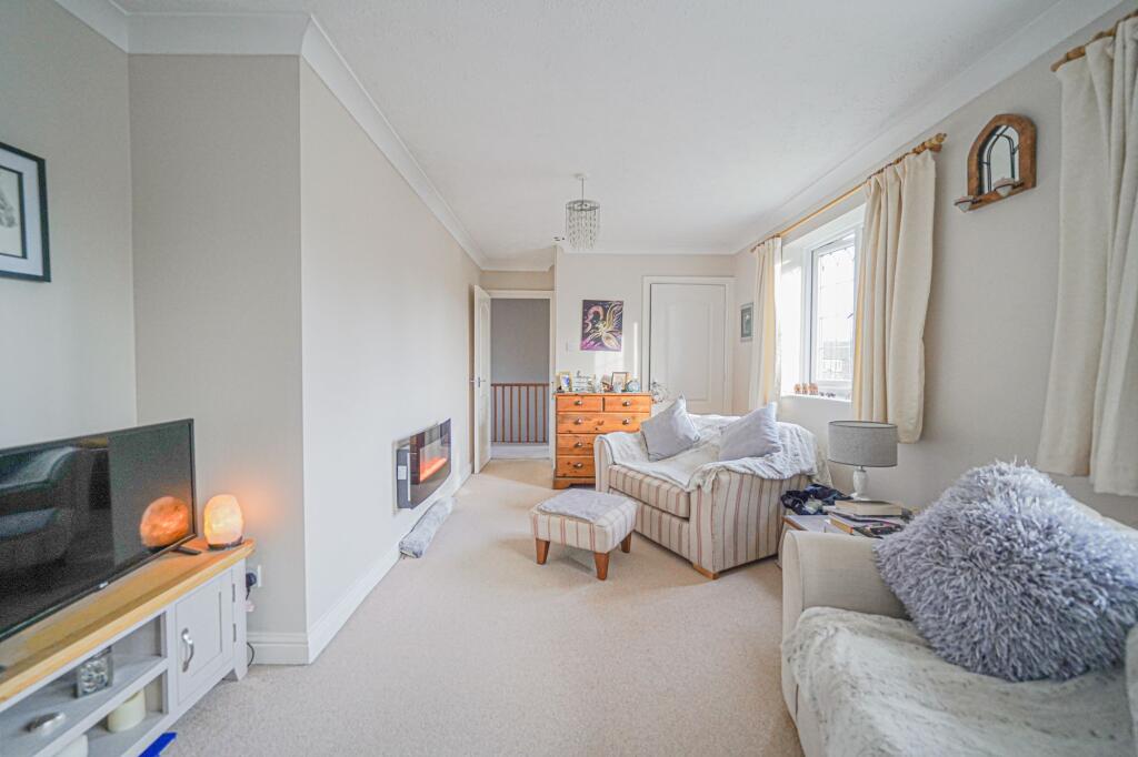 Additional property image - Yew Tree Close, Lapworth, B94