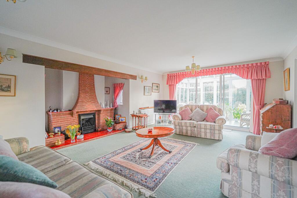 Additional property image - Beconsfield Close, Dorridge, B93