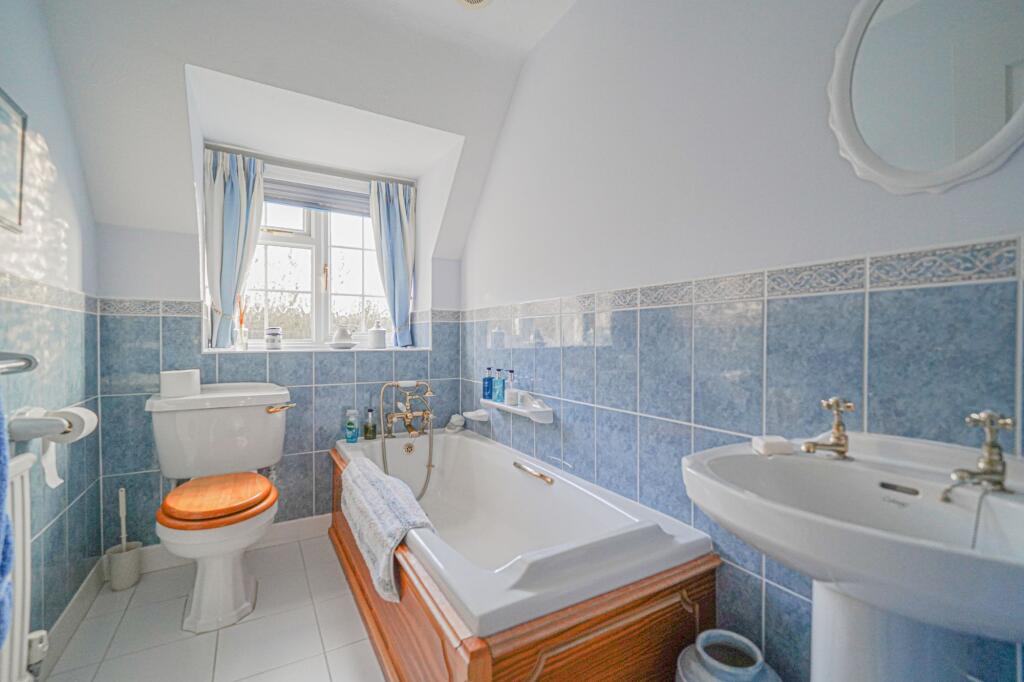 Additional property image - Beconsfield Close, Dorridge, B93
