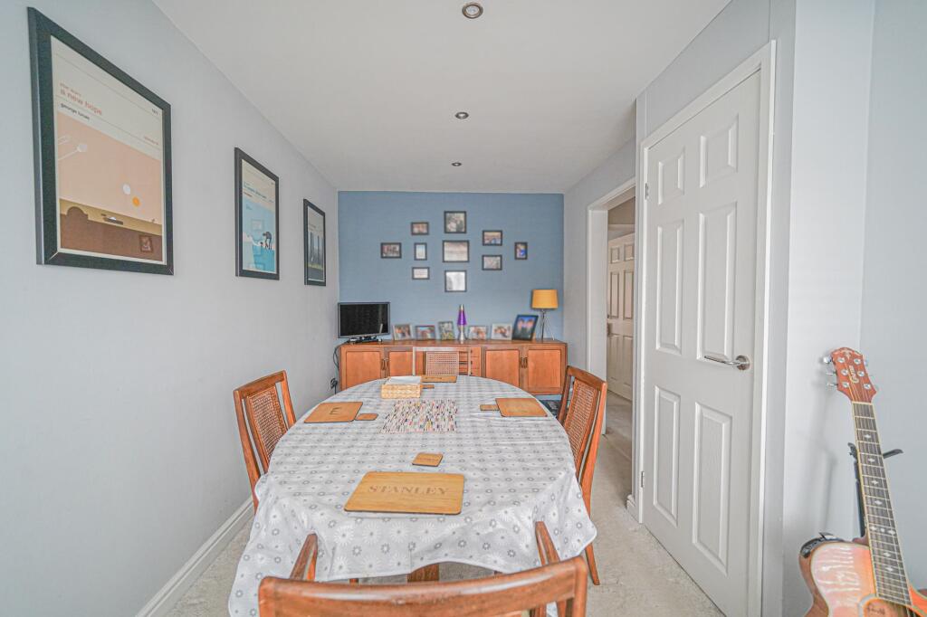 Additional property image - Hazel Grove, Hockley Heath, B94