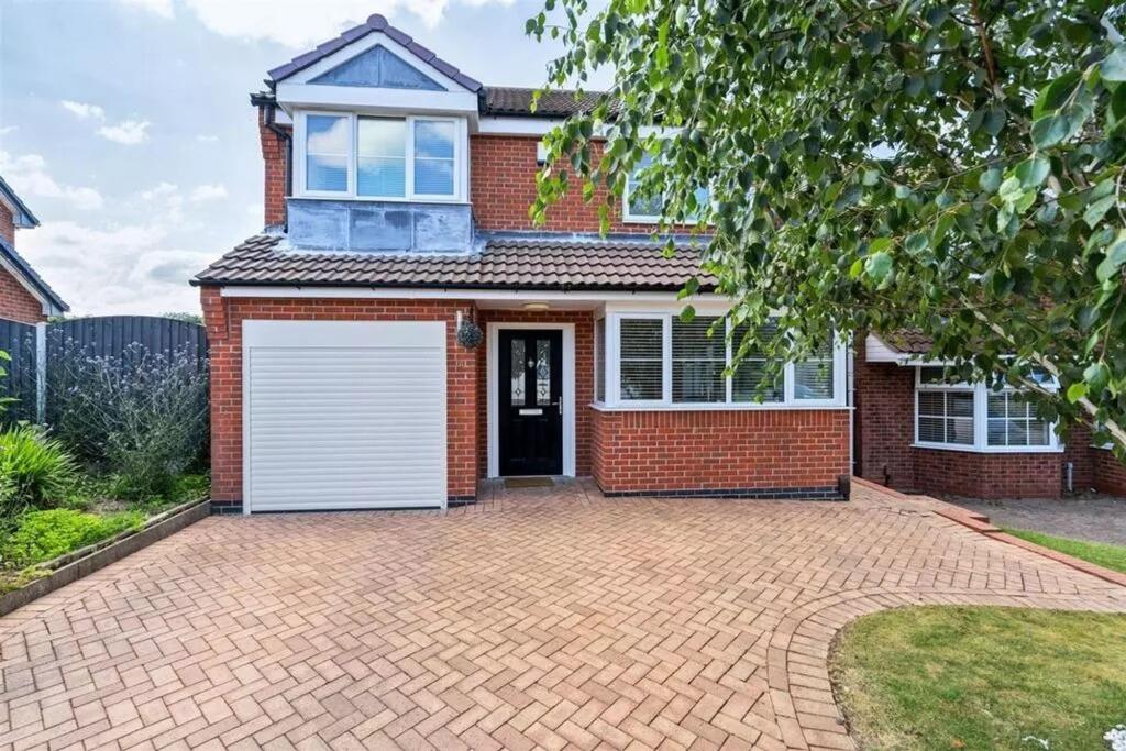 Main image of property: Culverley Crescent, Knowle, B93