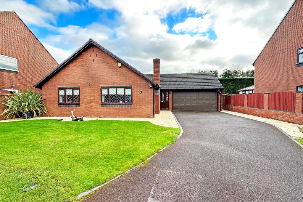 Main image of property: Minster Close, Knowle, B93