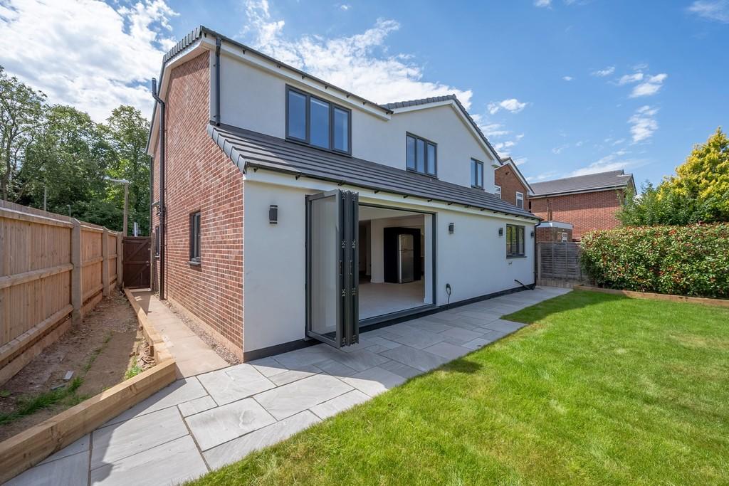 4 bedroom detached house for sale in Earlswood Road, Dorridge, B93